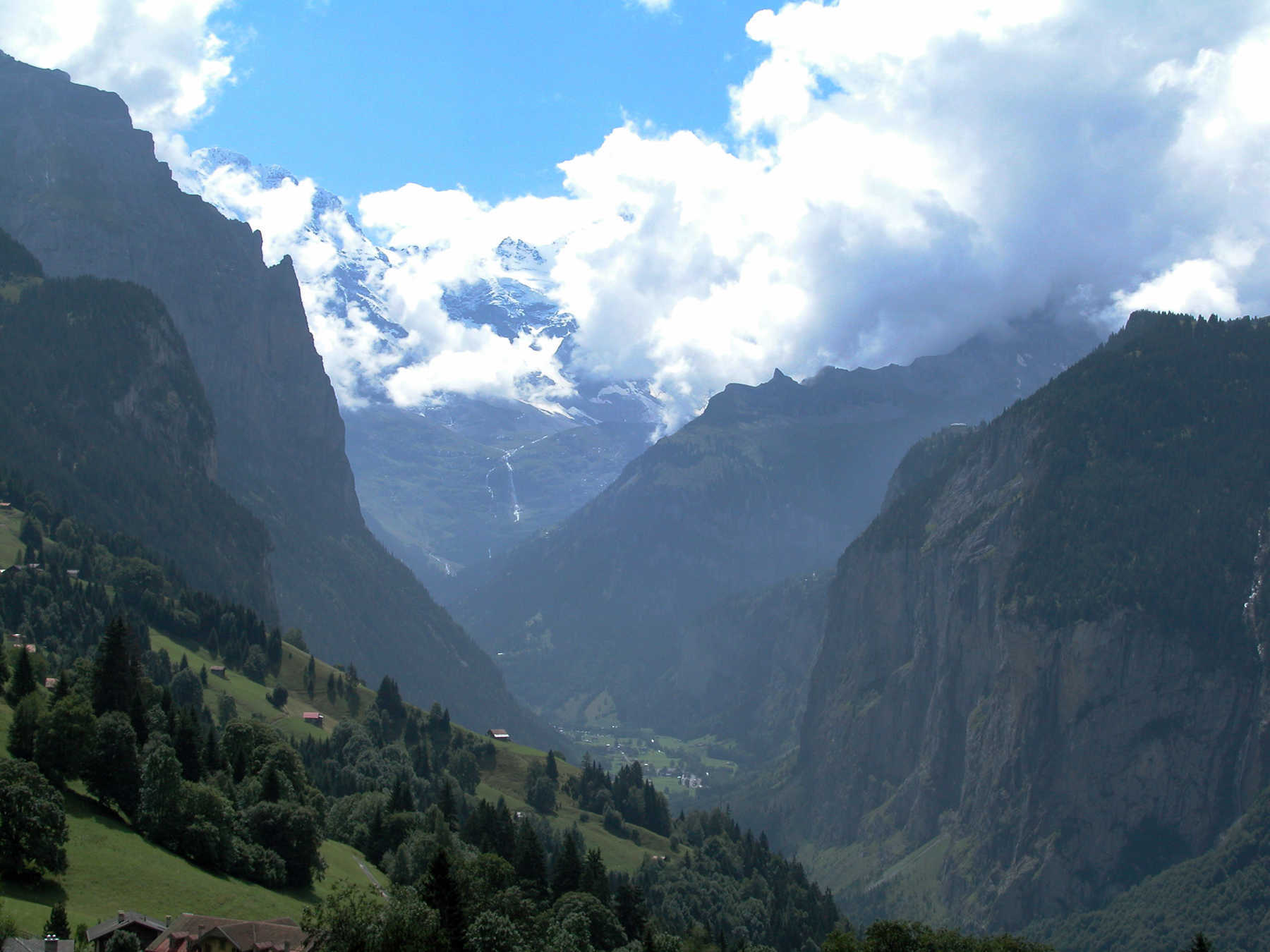 Lauterbrunnen Valley, Berner Oberland, Switzerland