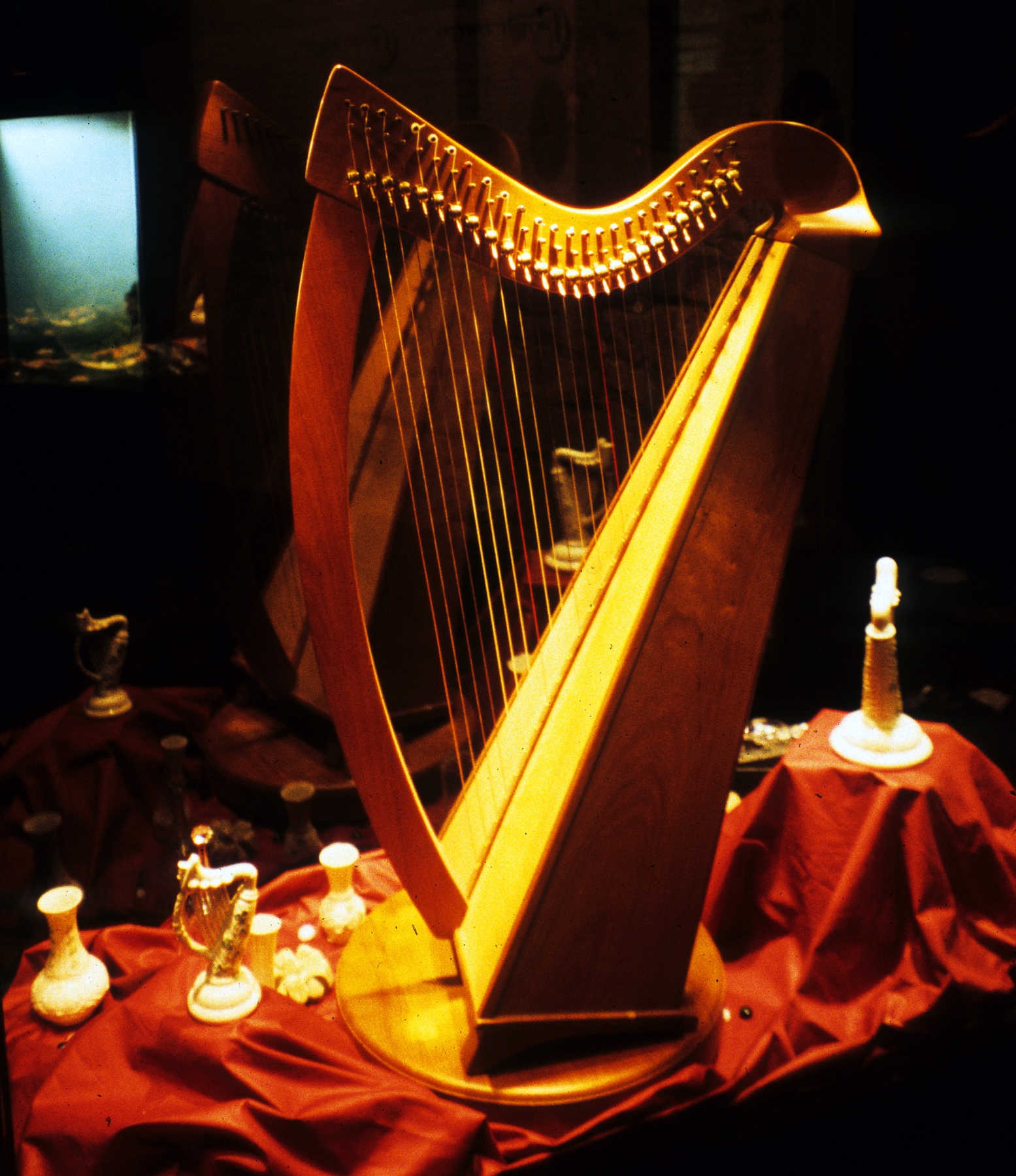 Irish Harp, Ireland