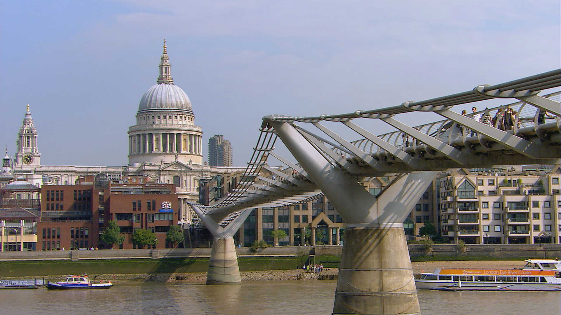 London: The Millennium Bridge