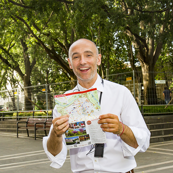 Tour guide Francisco Glaria