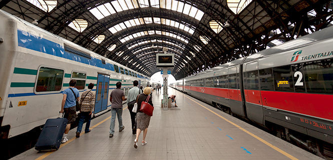 italy-train-station